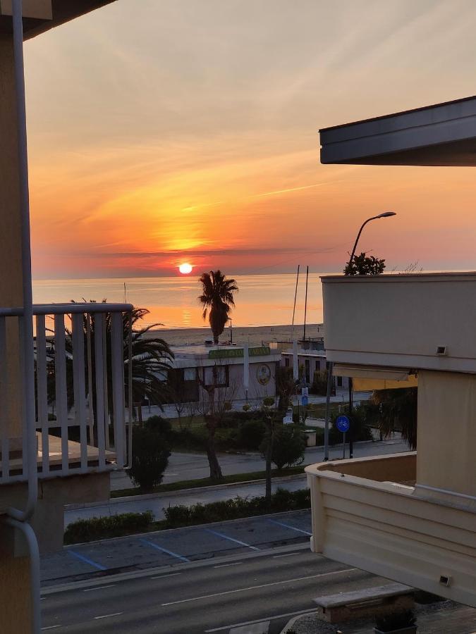 Marconi House Apartment Alba Adriatica Exterior foto